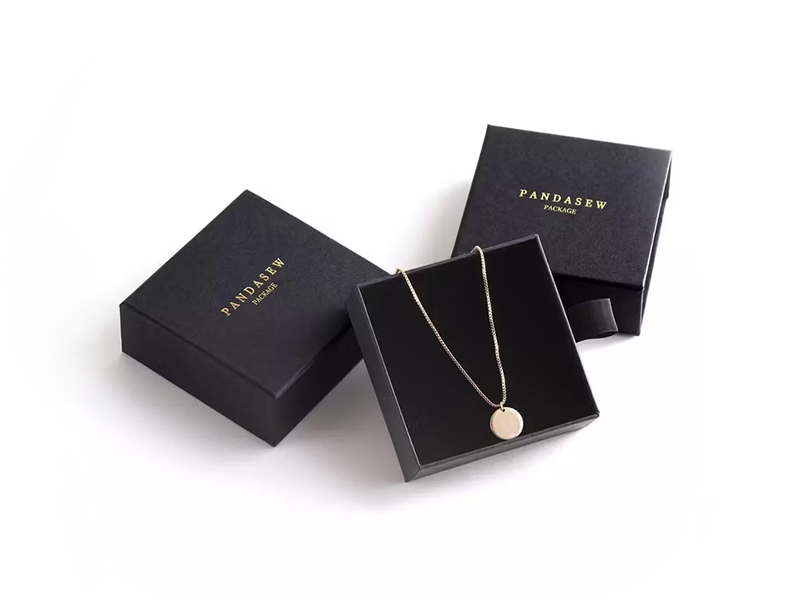 Necklace Boxes